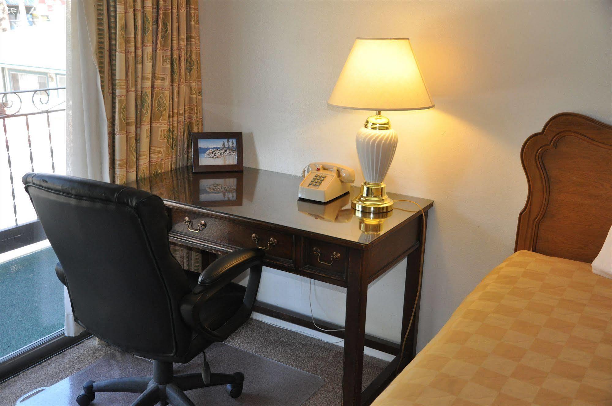 Cedar Inn & Suites South Lake Tahoe Esterno foto