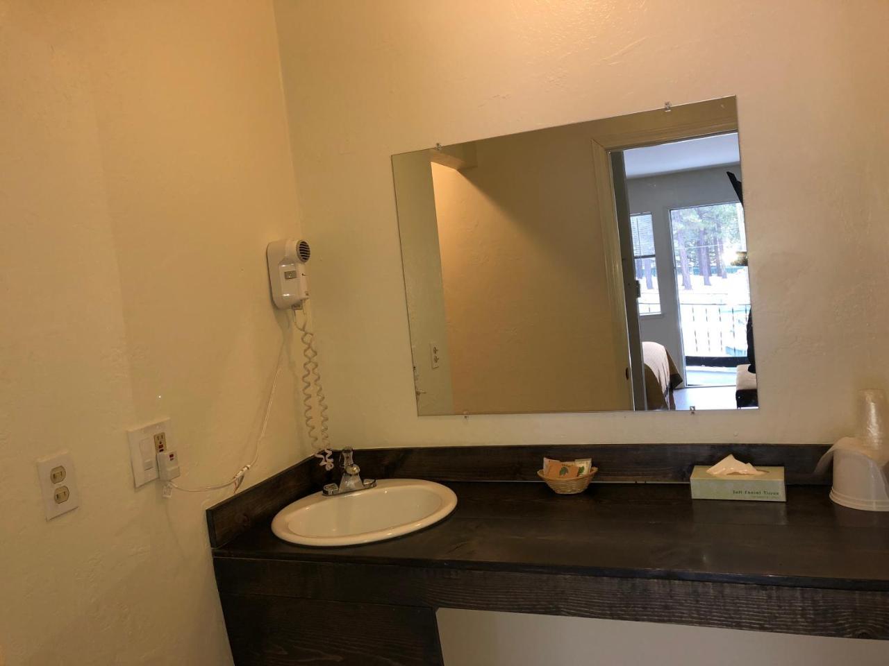 Cedar Inn & Suites South Lake Tahoe Esterno foto