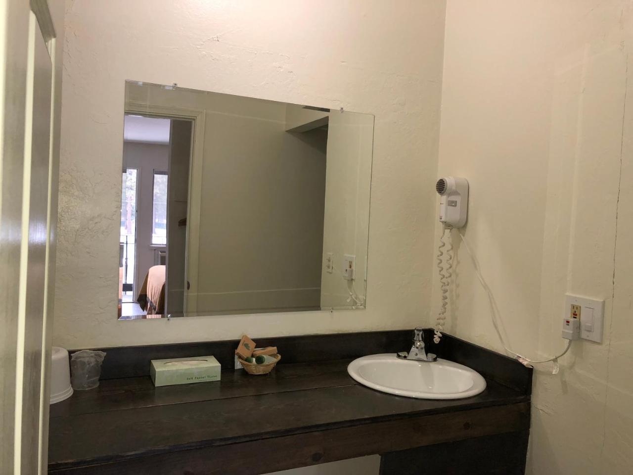 Cedar Inn & Suites South Lake Tahoe Esterno foto